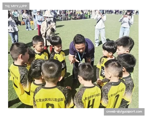 马赛俱乐部举办社区足球日，近五百名青少年参与活动